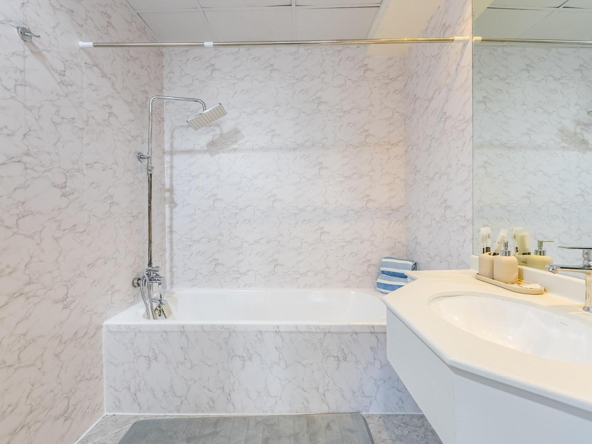 The Mallorca - Perfect Location 1bd Dubai